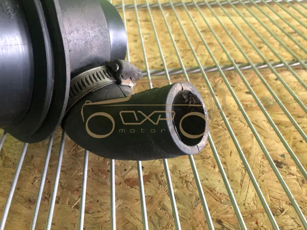 Mercedes-Benz G-Class W463 Air cleaner