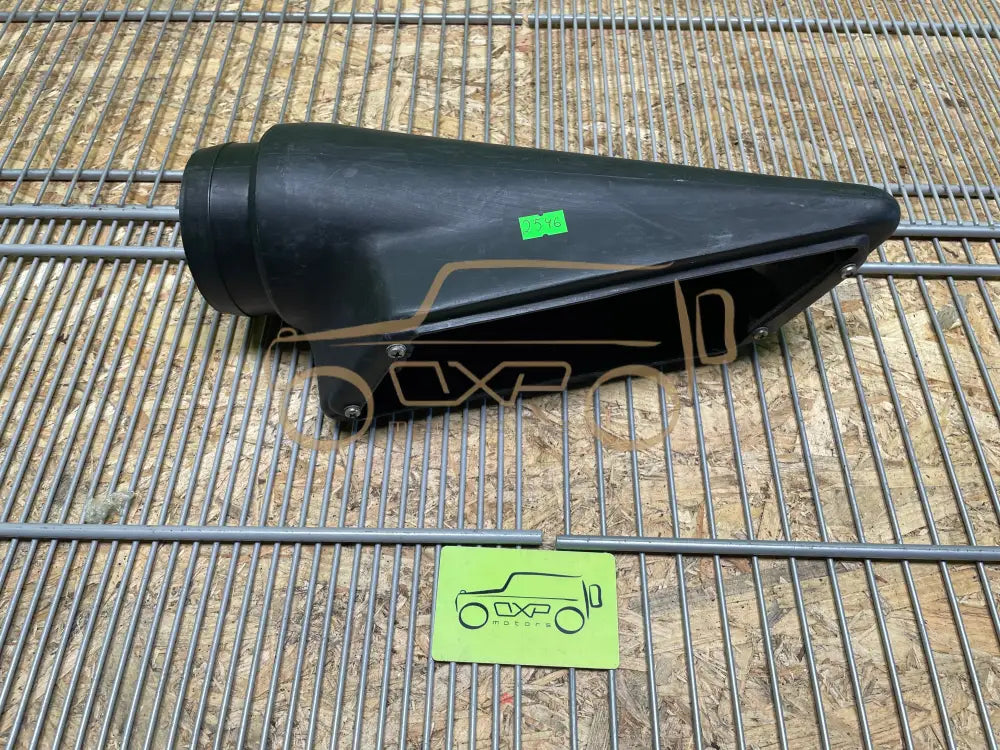 Mercedes-Benz G-Class W463 Air Intake Duct Left