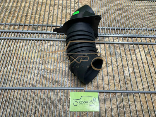Mercedes-Benz G-Class W463 Air intake Hose Left