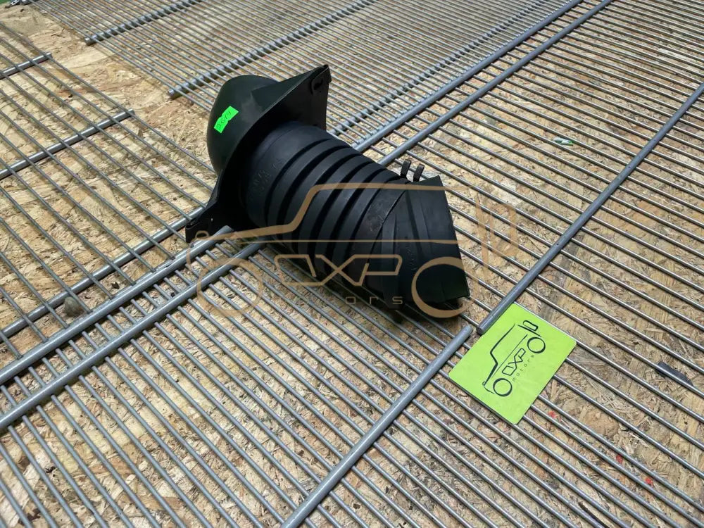 Mercedes-Benz G-Class W463 Air intake Hose Left