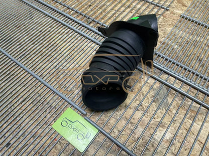 Mercedes-Benz G-Class W463 Air intake Hose Left