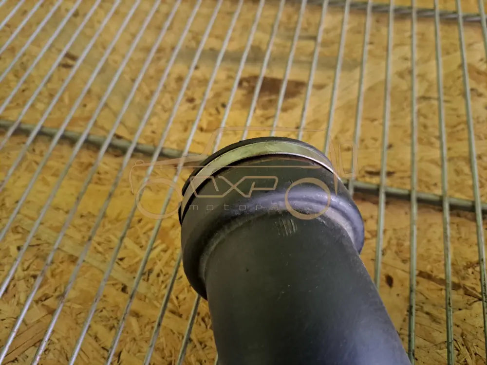 Mercedes-Benz G-Class W463 Air intake pipe