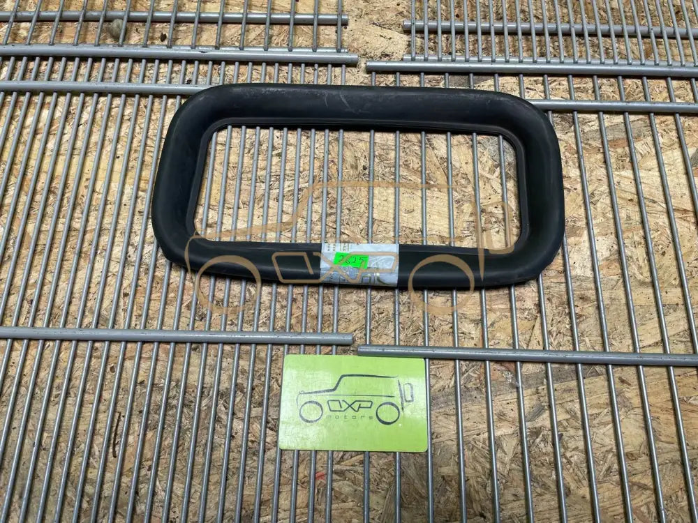 Mercedes-Benz G-Class W463 Air Intake Seal
