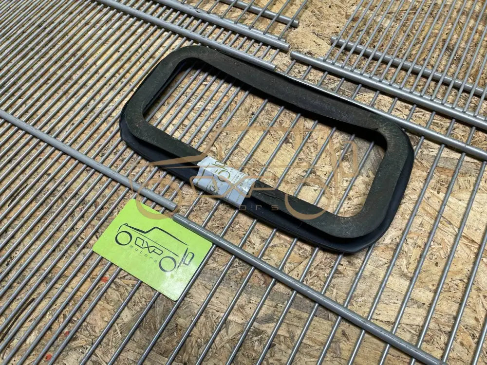 Mercedes-Benz G-Class W463 Air Intake Seal
