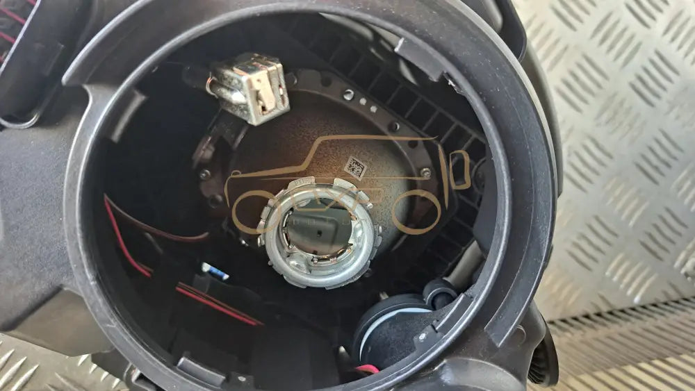 Mercedes-Benz G-Class W463 AMG 4x4² BI-XENON Headlights
