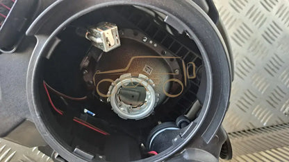Mercedes-Benz G-Class W463 AMG 4x4² BI-XENON Headlights