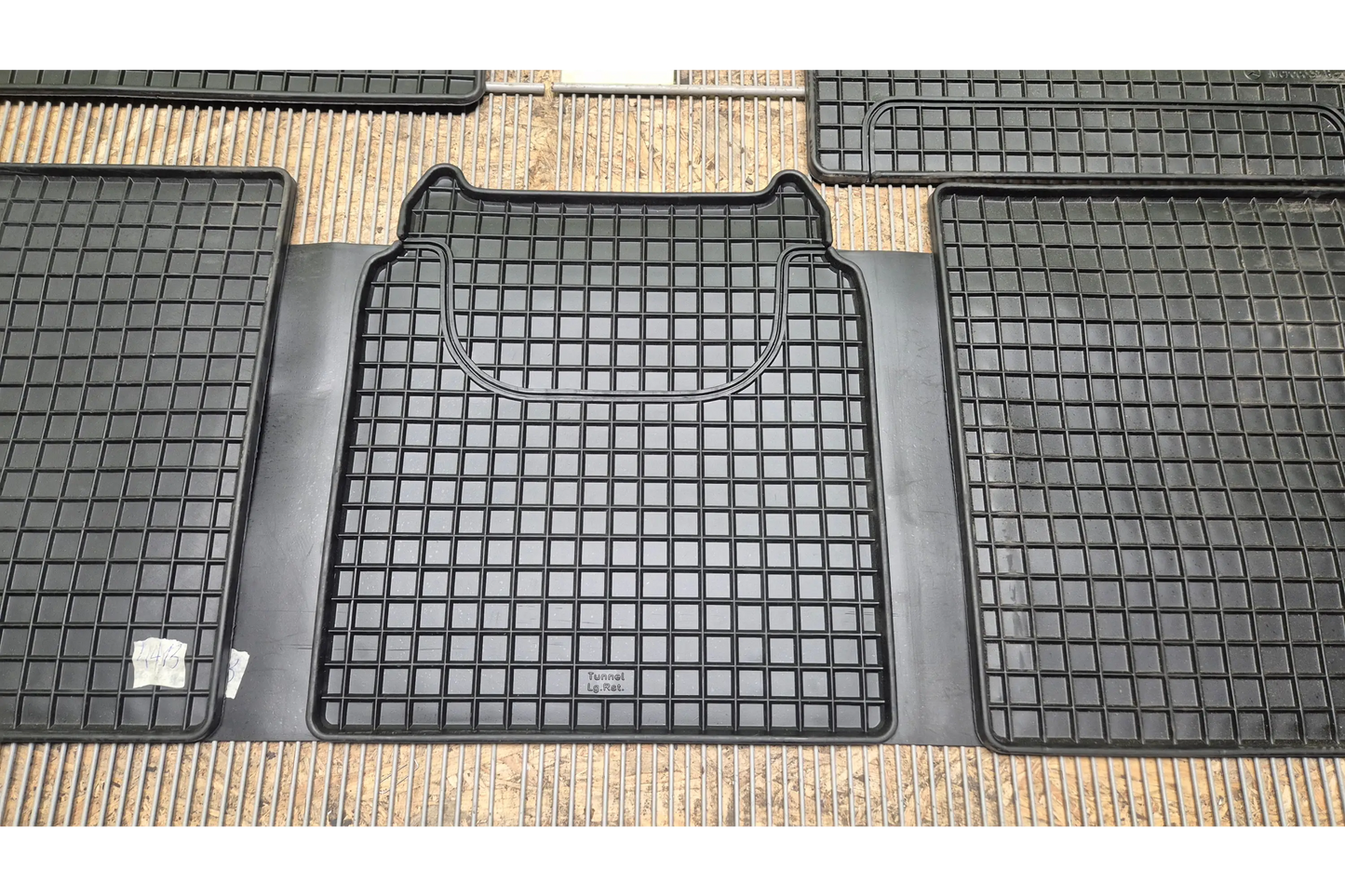 Mercedes-Benz G-Class W463 AMG fender flare set + Rubber floor mat set