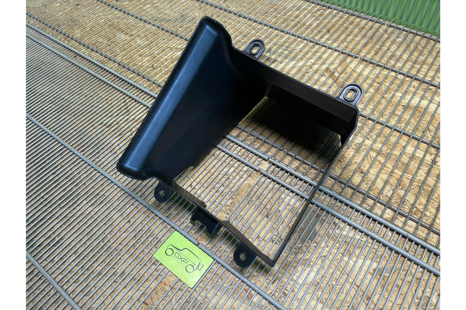 Mercedes-Benz G-Class W463 AMG Front Left Air Duct Vent - air duct