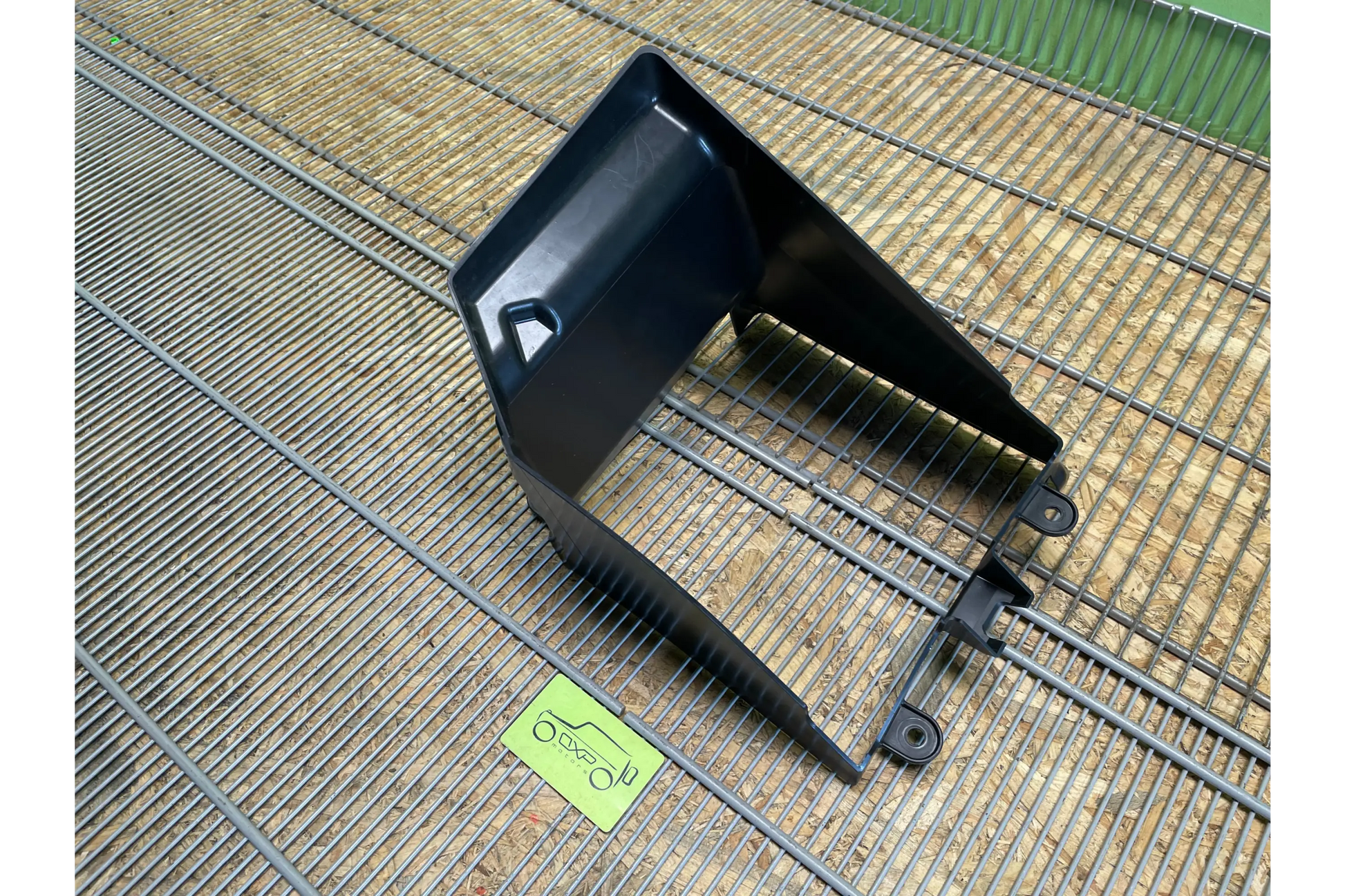 Mercedes-Benz G-Class W463 AMG Front Left Air Duct Vent - air duct