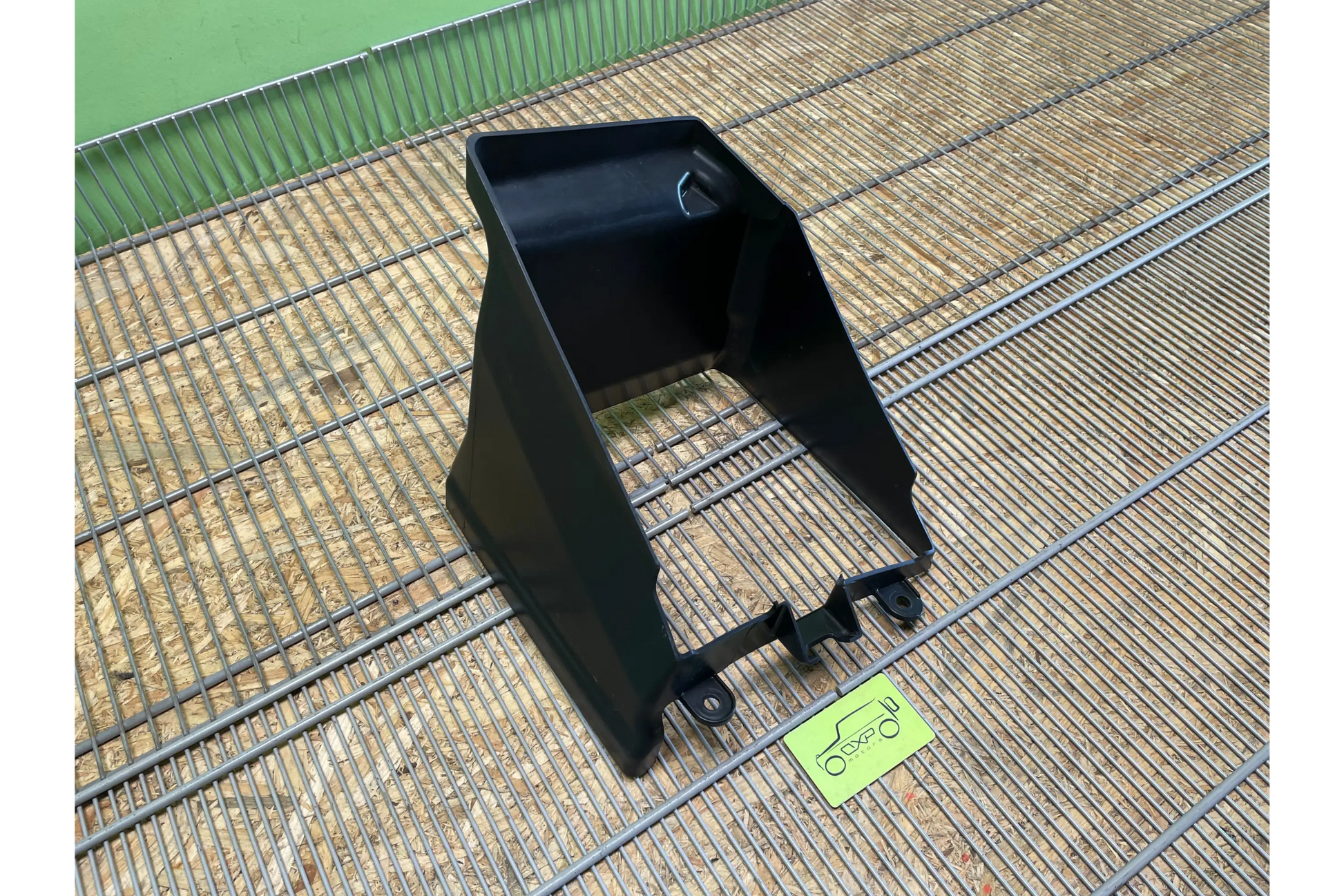 Mercedes-Benz G-Class W463 AMG Front Right Air Duct Vent - air duct