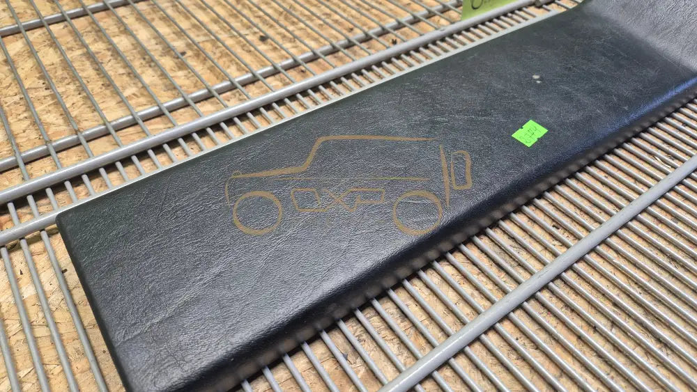 Mercedes-Benz G-Class W463 B-Pillar Cover