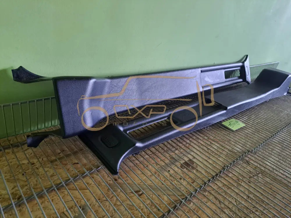 Mercedes-Benz G-Class W463 B-Pillar Cover set