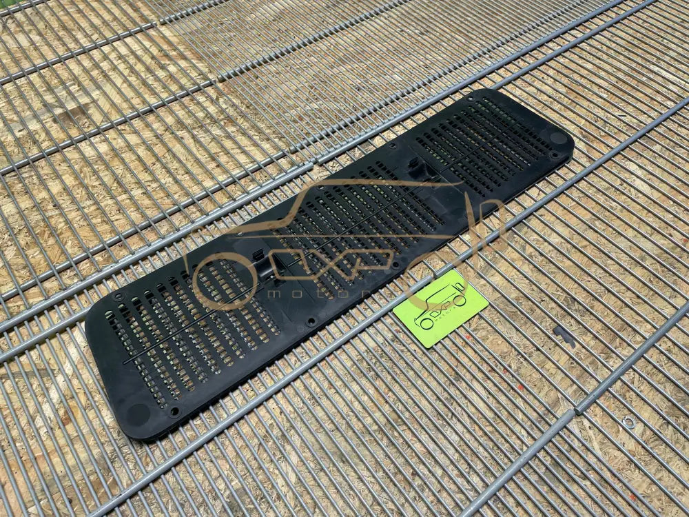 Mercedes-Benz G-Class W463 Bonnet Grille Cover