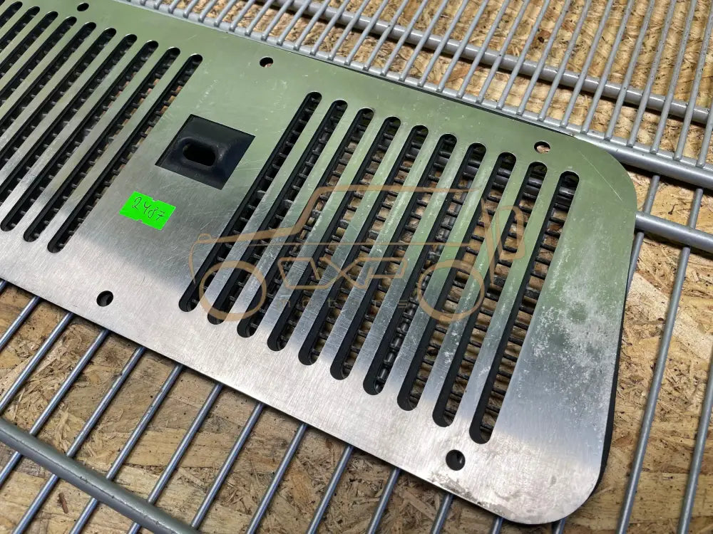 Mercedes-Benz G-Class W463 Bonnet Grille Cover