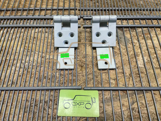 Mercedes-Benz G-Class W463 Bonnet Hinge Set