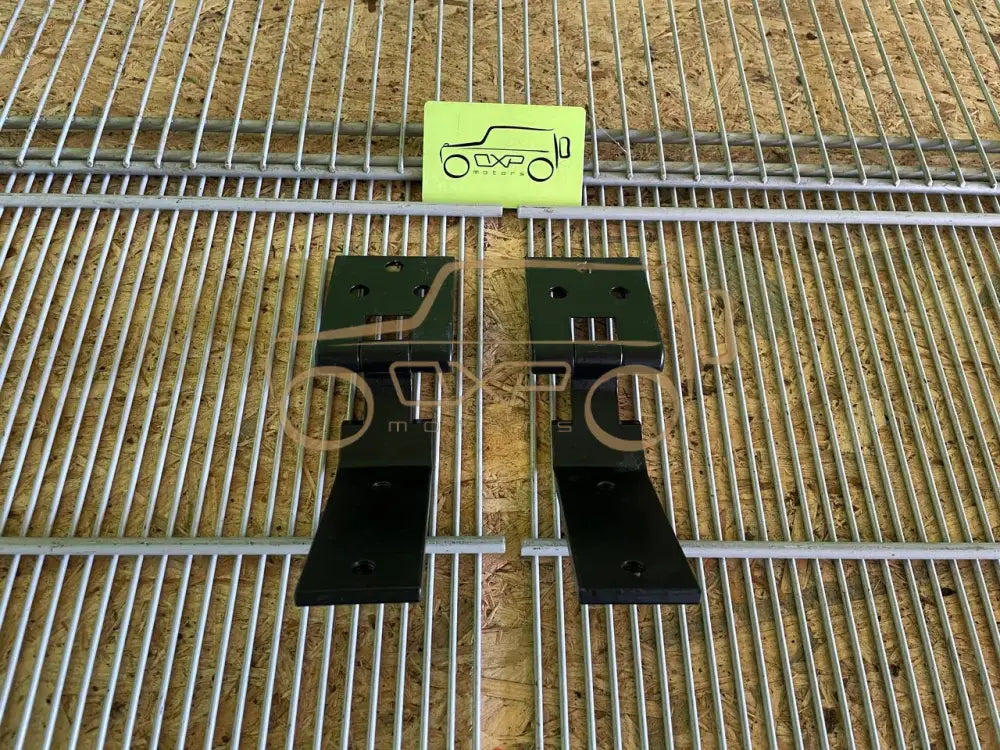 Mercedes-Benz G-Class W463 Bonnet Hinge Set