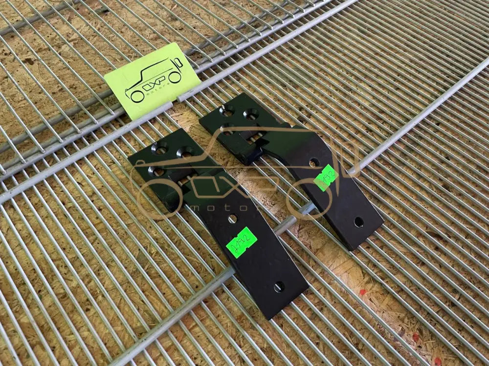 Mercedes-Benz G-Class W463 Bonnet Hinge Set