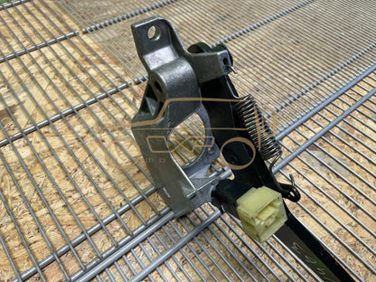 Mercedes-Benz G-Class W463 Brake pedal