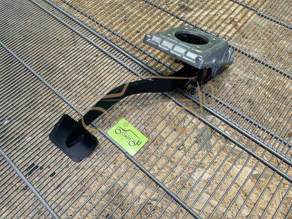 Mercedes-Benz G-Class W463 Brake pedal - brake pedal