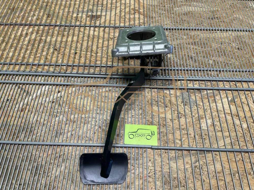 Mercedes-Benz G-Class W463 Brake pedal - brake pedal