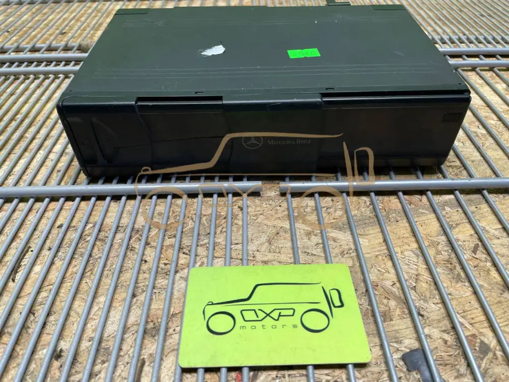 Mercedes-Benz G-Class W463 CD-Changer