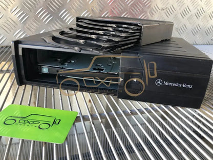 Mercedes-Benz G-Class W463 CD Changer