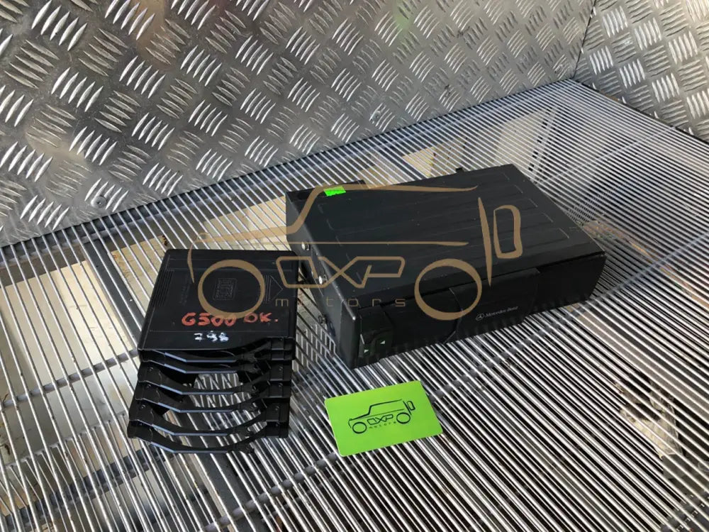 Mercedes-Benz G-Class W463 CD Changer