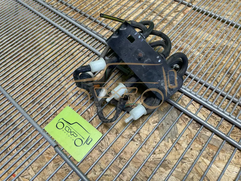 Mercedes-Benz G-Class W463 Change Over Vacuum Valve