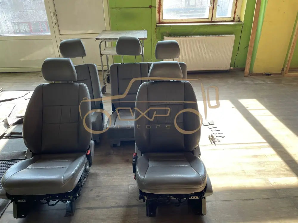 Mercedes-Benz G-Class W463 Complete gray interior
