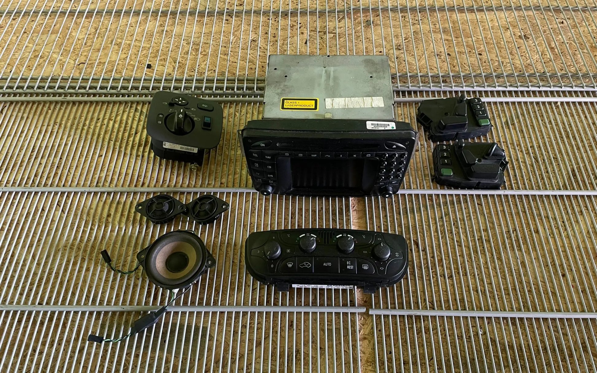 Mercedes-Benz G-Class W463 Complete gray interior