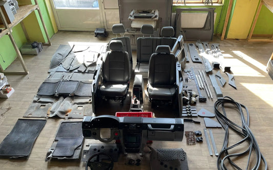 Mercedes-Benz G-Class W463 Complete gray interior