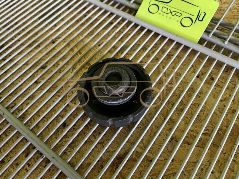 Mercedes-Benz G-Class W463 Coolant Tank Cap