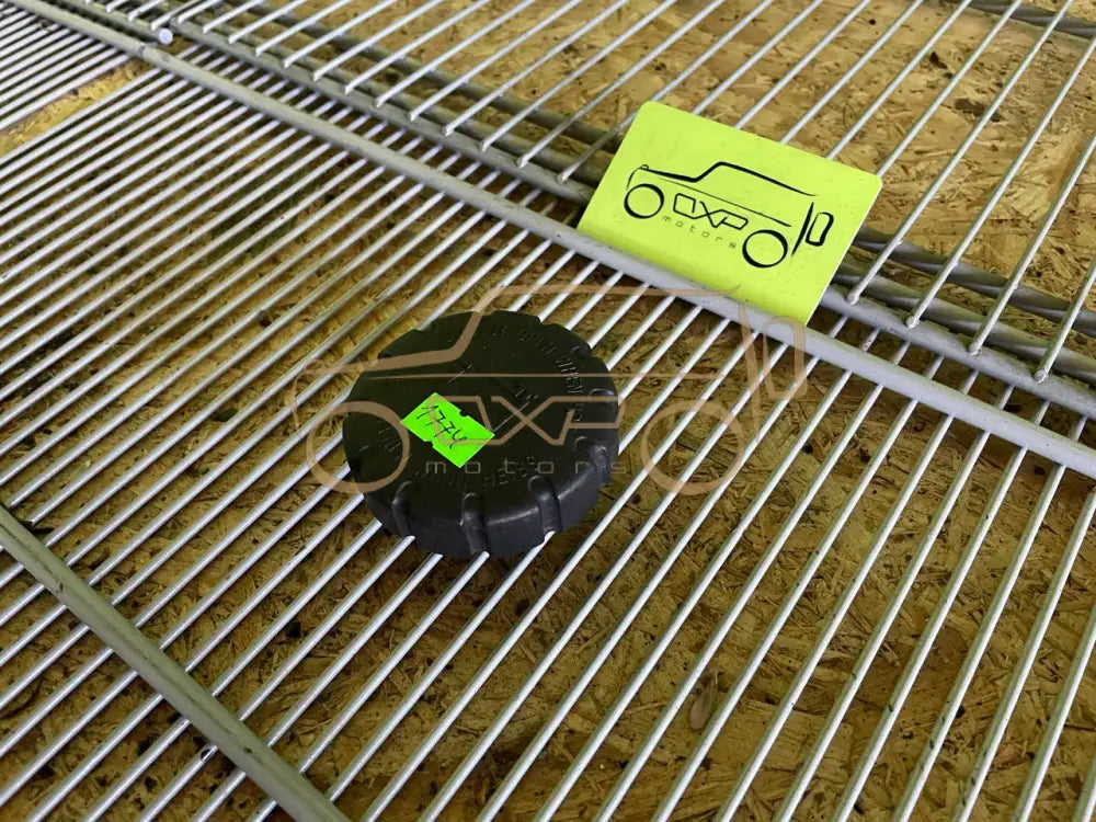Mercedes-Benz G-Class W463 Coolant Tank Cap