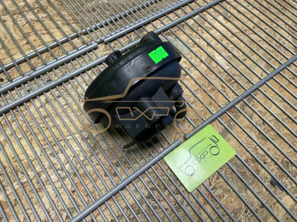 Mercedes-Benz G-Class W463 Differential Lock Vacuum Cylinder
