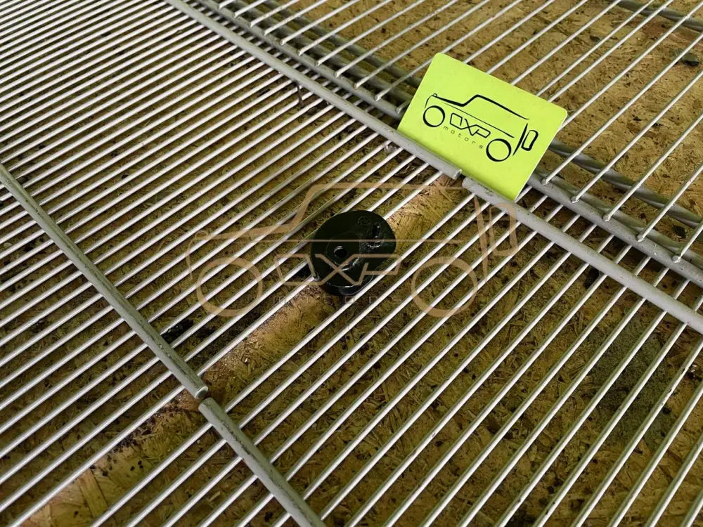 Mercedes-Benz G-Class W463 Divider grid holder left