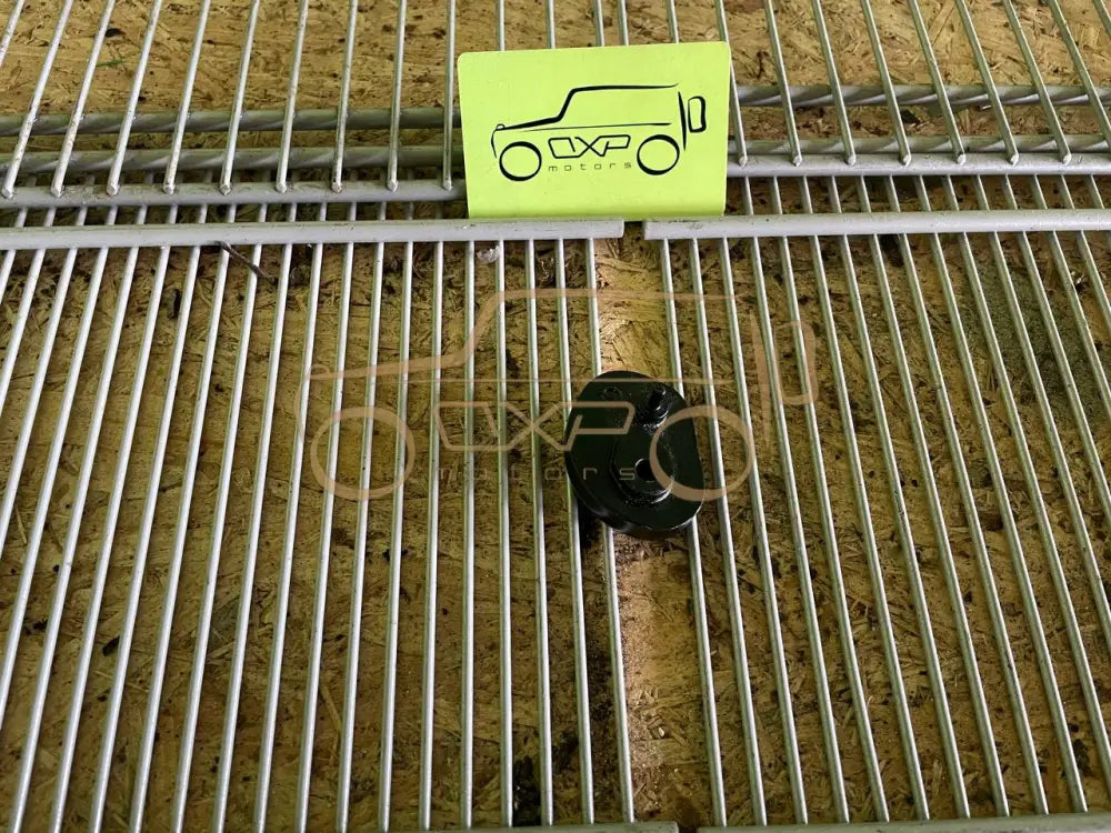 Mercedes-Benz G-Class W463 Divider grid holder left