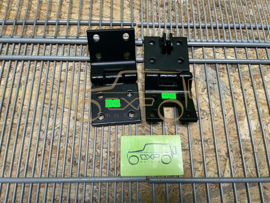 Mercedes-Benz G-Class W463 Door Hinges