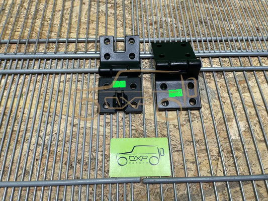 Mercedes-Benz G-Class W463 Door Hinges