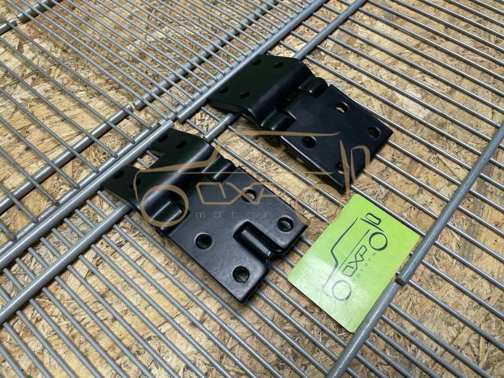Mercedes-Benz G-Class W463 Door Hinges