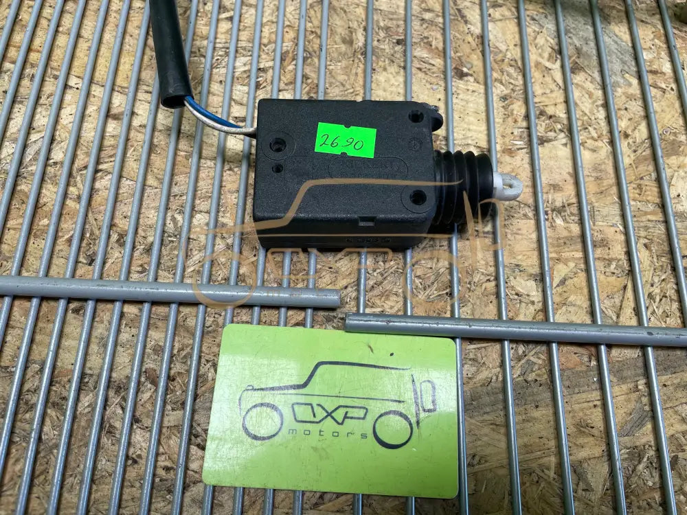 Mercedes-Benz G-Class W463 Door Lock Actuator