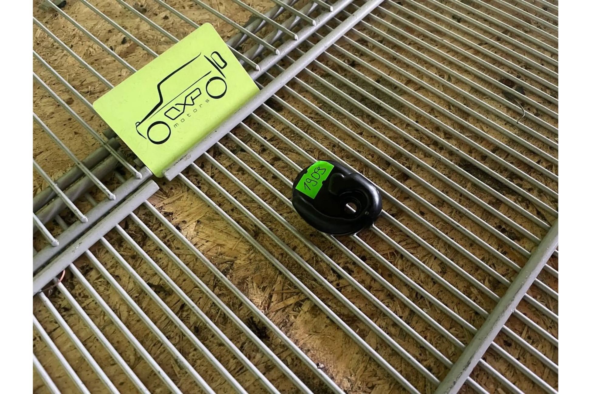 Mercedes-Benz G-Class W463 Draft Deflector Catch Point - draft deflector