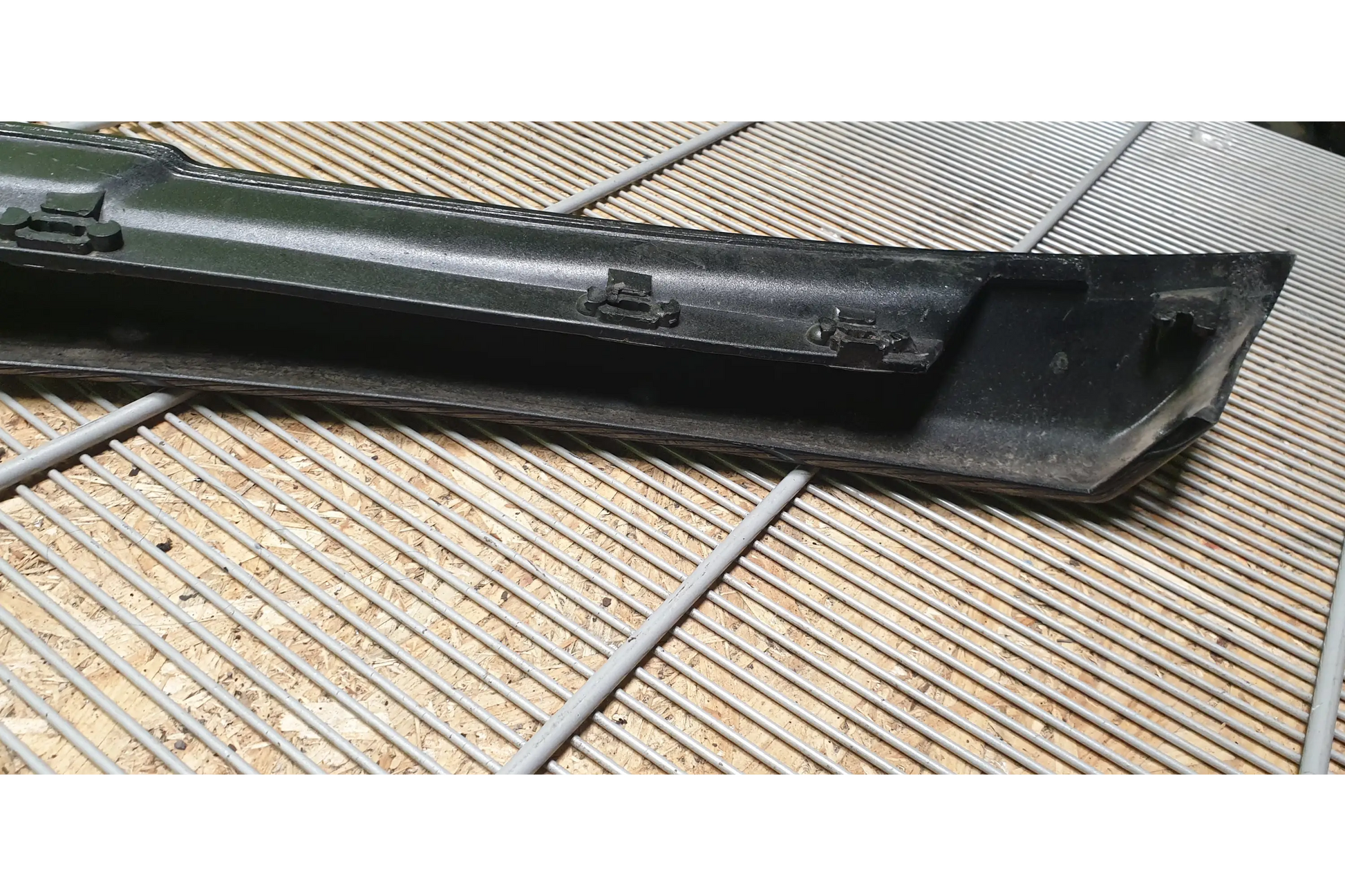 Mercedes-Benz G-Class W463 Fender flare rear left - fender flare