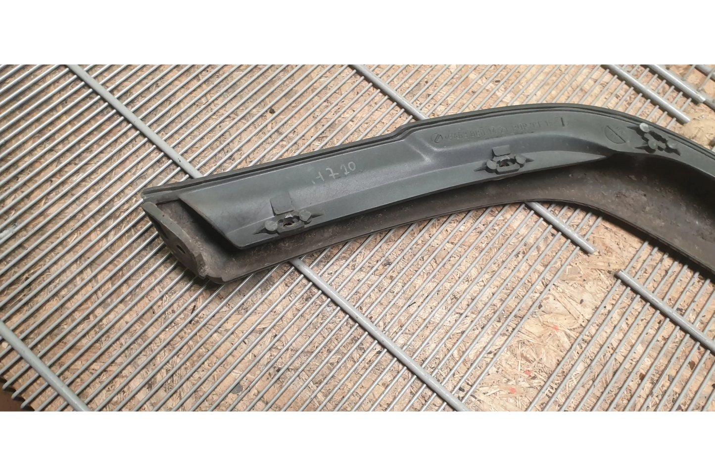 Mercedes-Benz G-Class W463 Fender flare rear left - Fender flare rear
