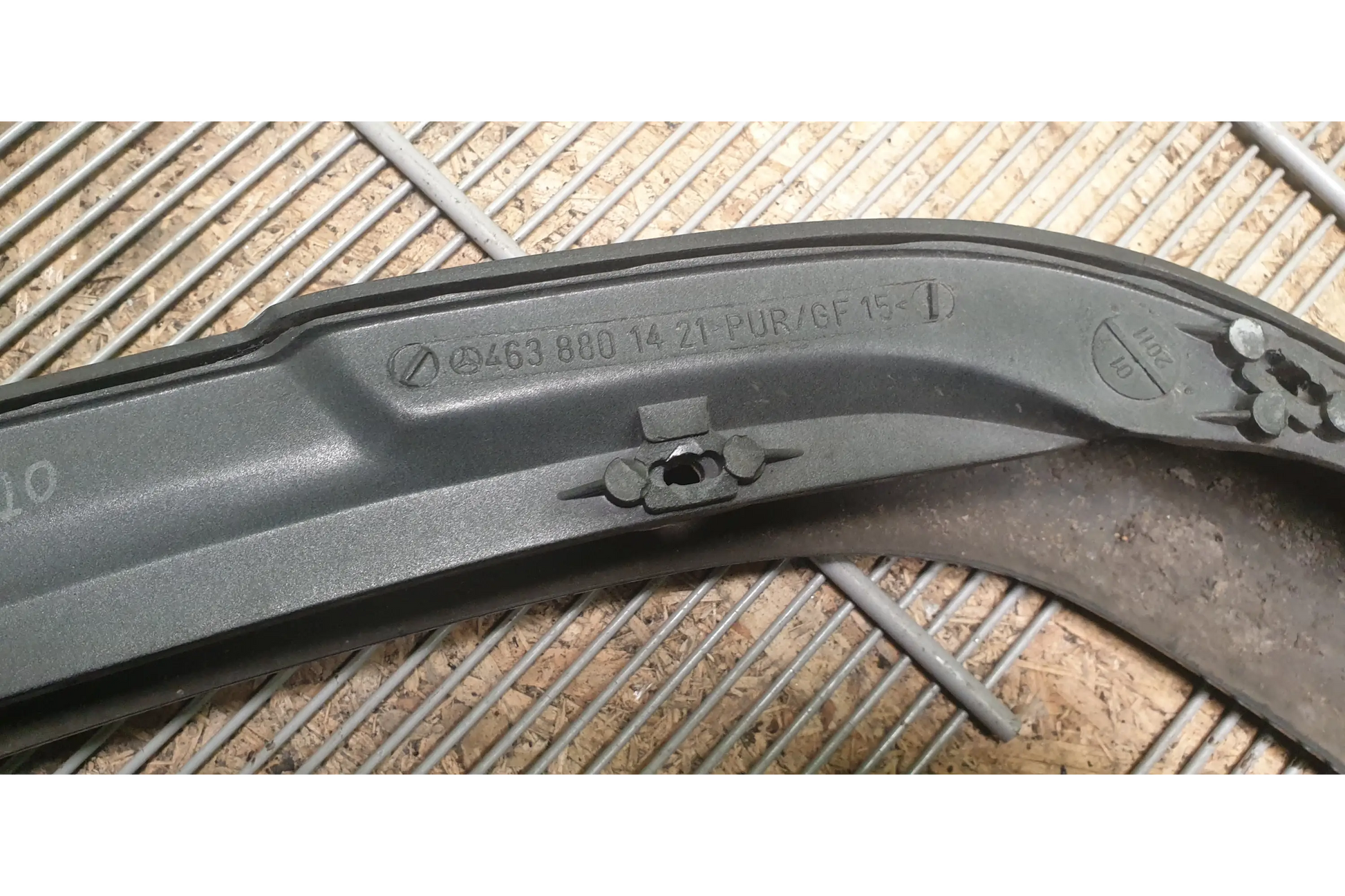 Mercedes-Benz G-Class W463 Fender flare rear left - Fender flare rear