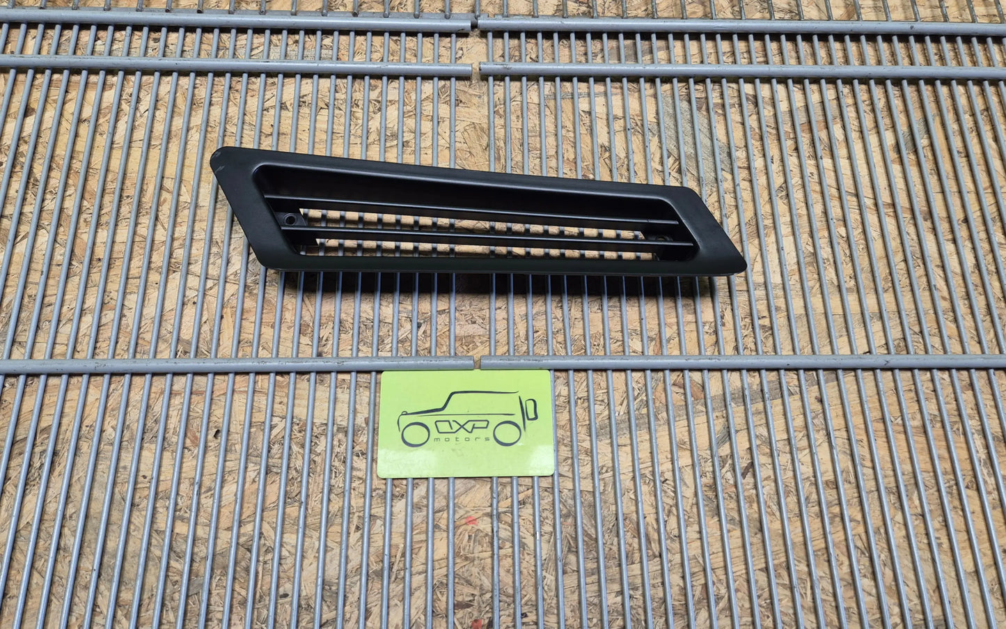 Mercedes-Benz G-Class W463 radiator grill right - radiator grill