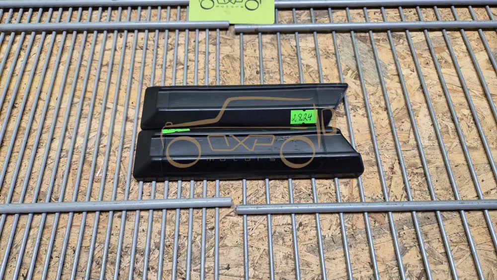 Mercedes-Benz G-Class W463 Fender Trim Molding Set