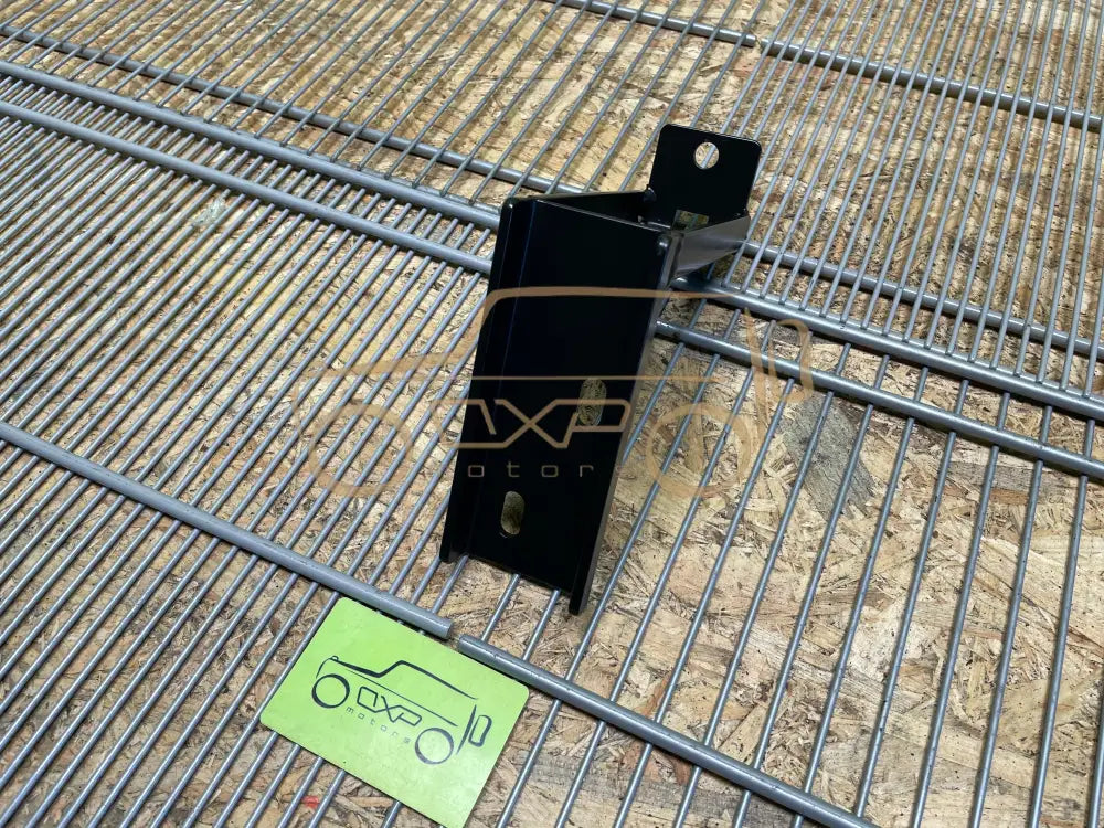 Mercedes-Benz G-Class W463 Footboard Mounting