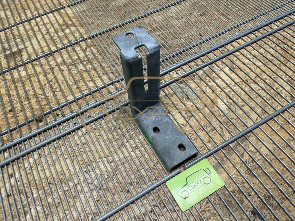 Mercedes-Benz G-Class W463 Footboard Mounting
