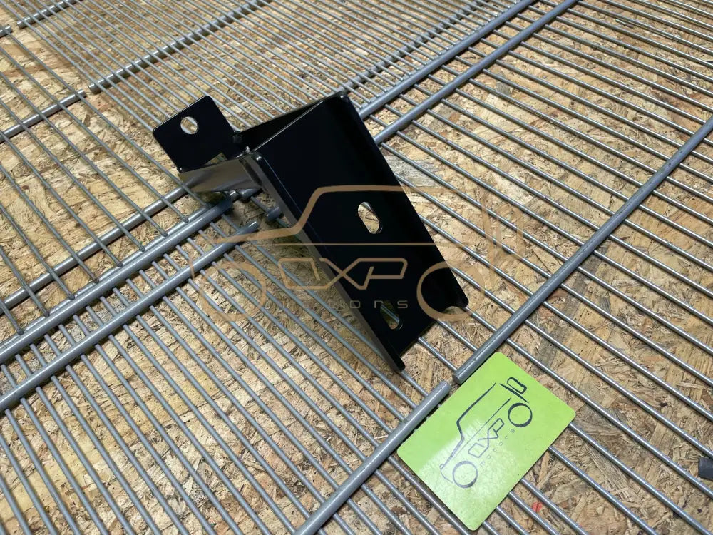 Mercedes-Benz G-Class W463 Footboard Mounting