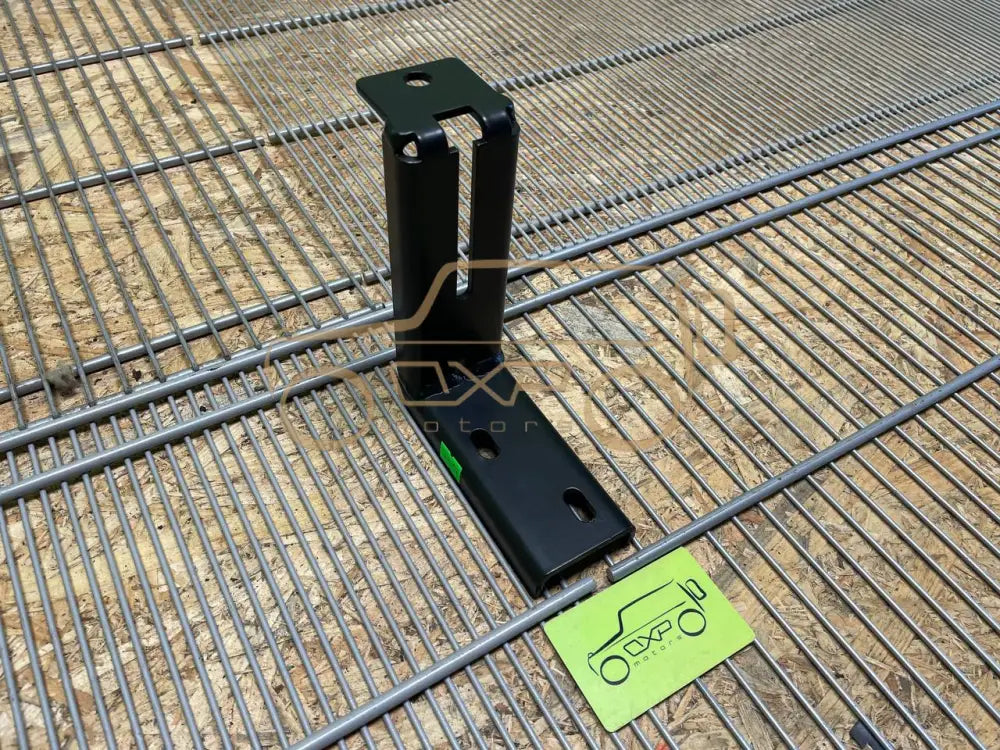 Mercedes-Benz G-Class W463 Footboard Mounting